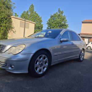 Mercedes C 180 Kompressor essence 143 CV 2005